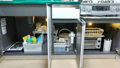炊飯器、トースター、調理器具や食器も有るので直ぐにお料理。