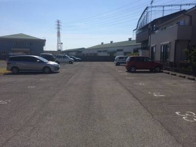 ゆったりとした駐車場