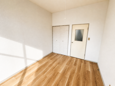 清潔感のあるお部屋。お好みのインテリアでくつろぎ空間に！