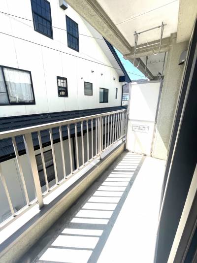 日当たり◎のバルコニーで洗濯物がよく乾きます
