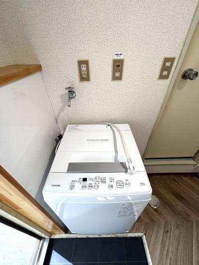 据え付けの洗濯機になります。