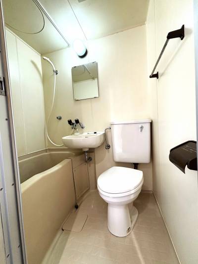 トイレ・浴室になります。