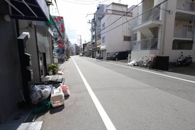 前面道路も約7mほどあり（一方通行）