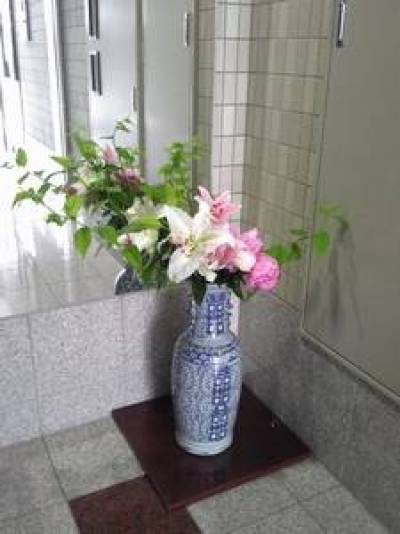 お花がお迎えしてますよ