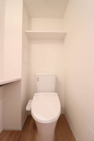 ★トイレ★温水洗浄暖房機能付き