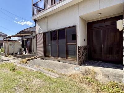 建物南側スペース(駐車は車種によります)