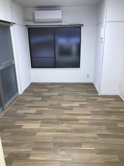 初期費用ゼロ！保証会社加入できない方も可！近隣に駐車場有り。