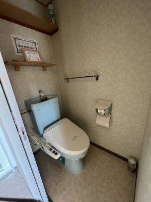 ♬お手洗い♬温水洗浄便座付、照明ダウンライト、床ＣＦ張替済！