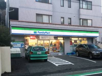 ファミリーマート甲陽園駅前店
