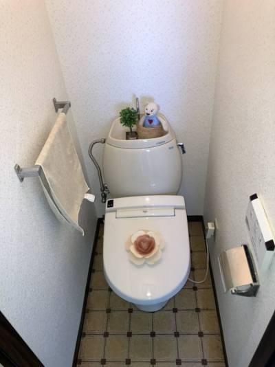 新品の温水便座ですよー