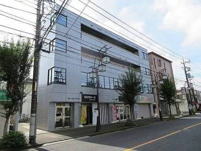 狭山中央通り沿いのRC造の建物です。