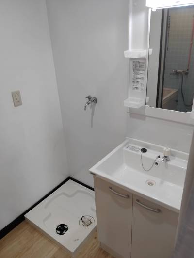 洗面所、洗濯機置き場