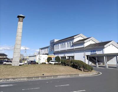 550m車で2分　徒歩7分