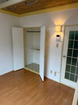 クローゼットの収納力も十分です