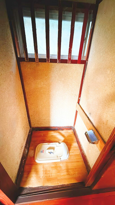 ※トイレは簡易水洗便座を設置予定です