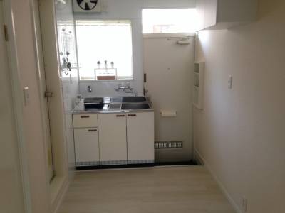 キッチンと玄関
玄関横にシューズボックス