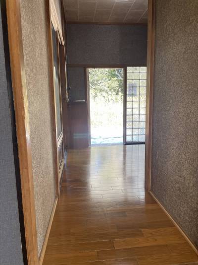 懐かしい雰囲気の玄関ホール