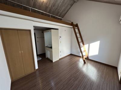 ♪大型クローゼットで収納も便利♪