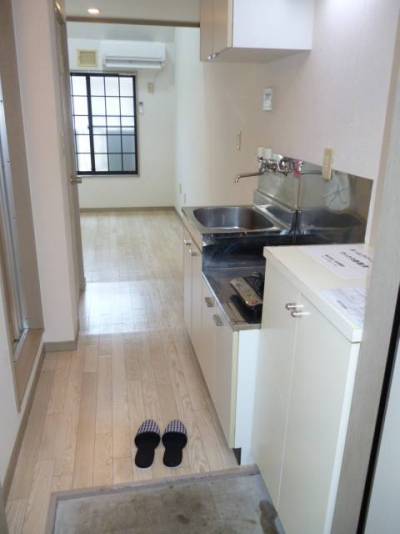 玄関から見た感じ