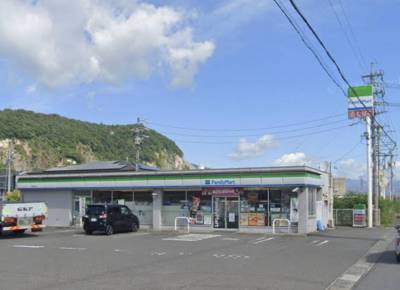 ファミリーマート大垣赤坂店徒歩10分