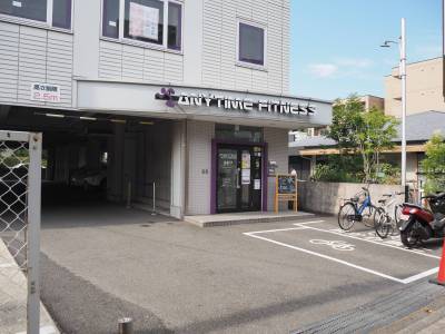 近くにフィットネスクラブあります