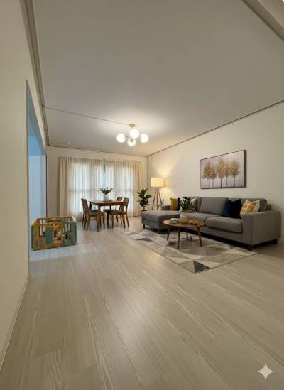 ホームステージングしたお部屋になります