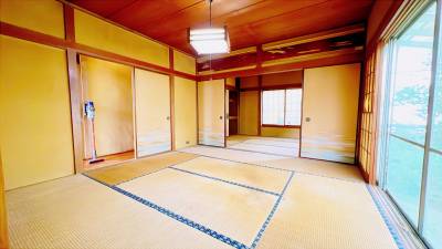和室８畳、６畳で広々
風通しも抜群