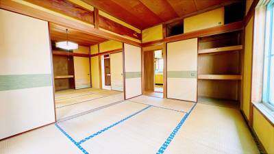 和室８畳、６畳で広々
風通しも抜群