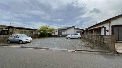 家の向かいが月極め駐車場1台3千円