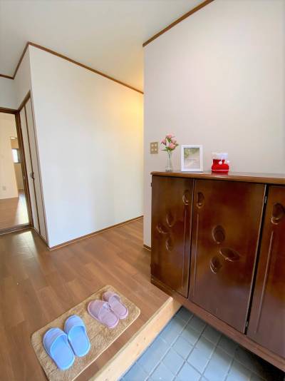 明かるい玄関です！