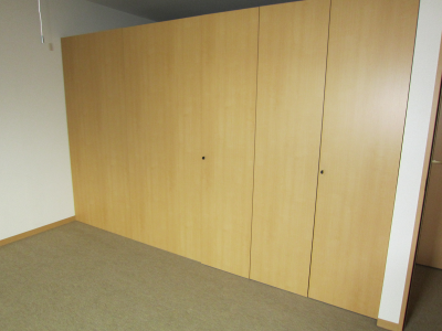 ２Fの部屋は収納で仕切られています