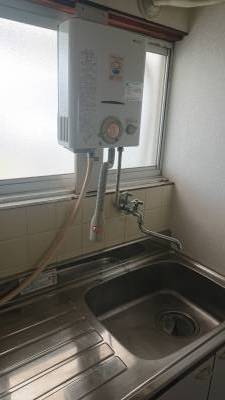 瞬間湯沸し器つき