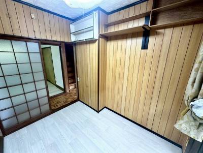 落ち着きのある空間。作業場や書斎、ペット部屋にピッタリ。