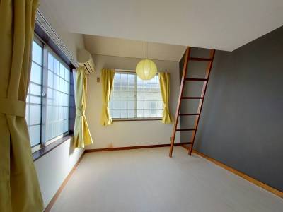 ２階角部屋なので、日当たり良好です