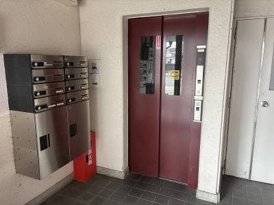 エレベーターあります