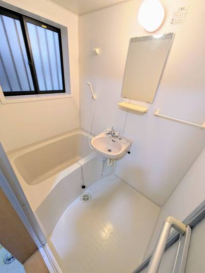 浴室も一般的な作りになっています。