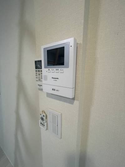 TVモニター付きインターホンで安心です