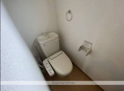 ウォシュレットもついてます