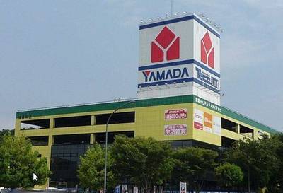 ヤマダ電機まで歩いていけます　レストランも多いエリアです