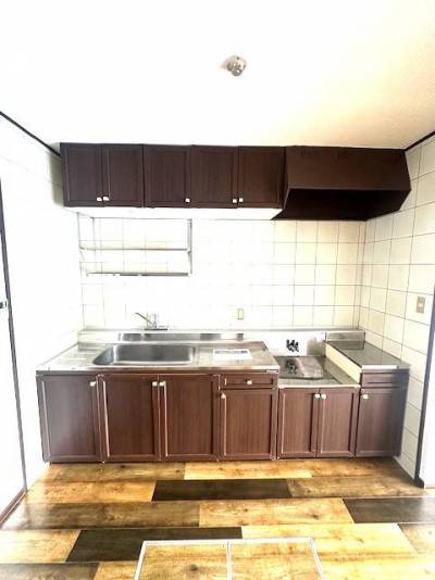 ガスコンロ設置可能の広々キッチン。