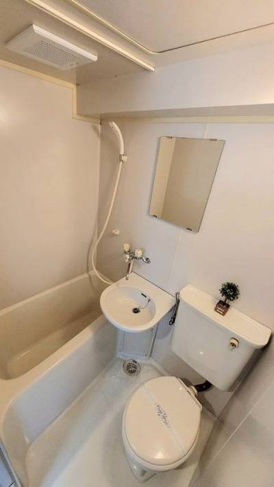 ３点ユニットバスです。