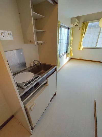 IHコンロ、ミニ冷蔵庫付き