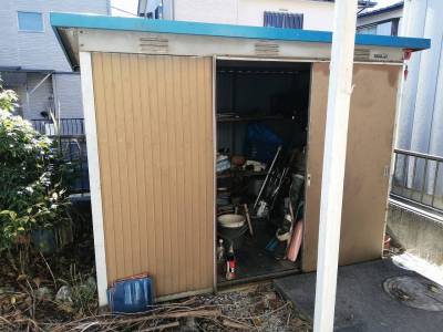 倉庫の荷物は片付いています