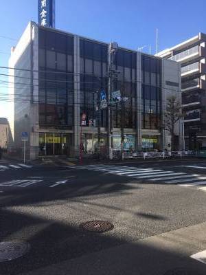 横信、郵便局も近くにあります