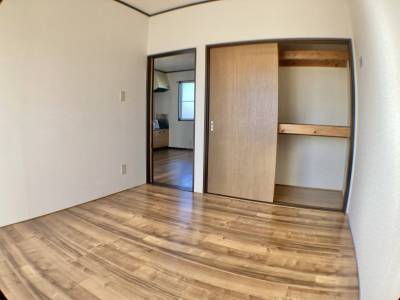 寝室②
広めの押し入れ