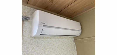 和室には新品のエアコンを取り付けてあります。