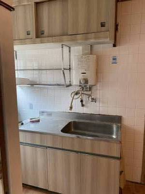 水栓交換
コンロ2口開けます。