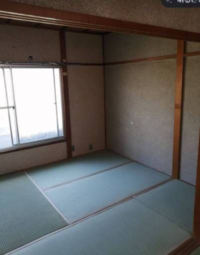 ２Ｆ和室。畳の縁は白い色にしています。