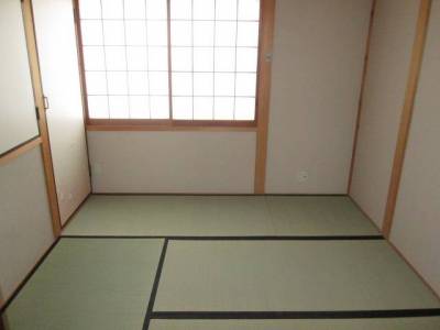 ２面採光で明るい。