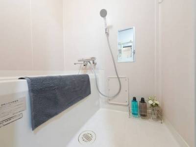バス、シャワールーム